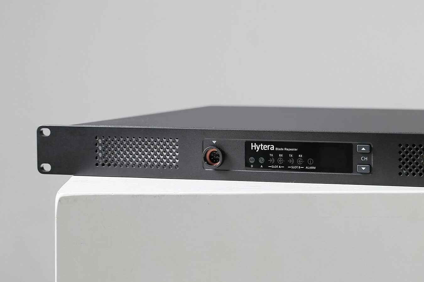 Hytera Ultra thin repeater